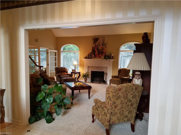 3904 Woodleigh Avenue Northwest, Canton 